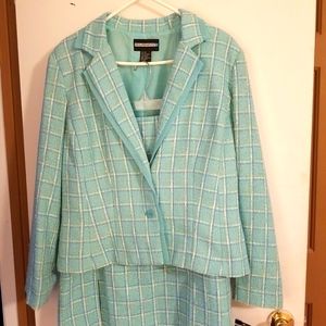 Ladies 2 PC suit jacket & skirt sz 16 new with tags. Requirements Brand